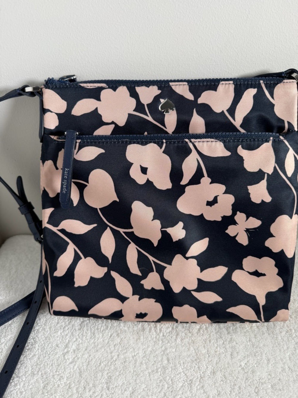 kate spade Navy & Blush Jae Garden Crossbody Bag - Picture 2 of 8